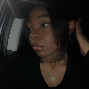 Meet your Posher, Sunaya